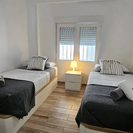 Apto Tanez Torremolinos, A Torremolinos