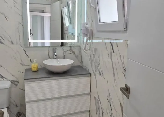 Apto Tanez Torremolinos, A *