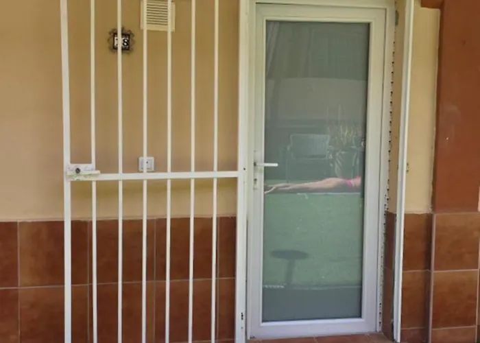 Apto Tanez Torremolinos, A Τορρεμολίνος